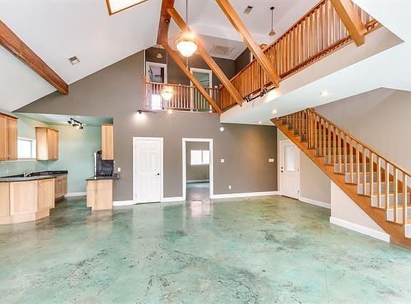 5th image of 507 Louvois St