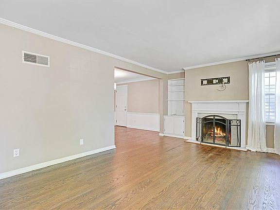 2nd image of 5408 Birch St