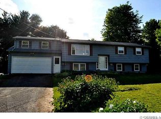 3885 Ontario Center Rd, Walworth, NY 14568