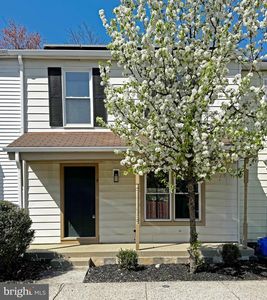 9 Seek Ct, Takoma Park, MD, 20912