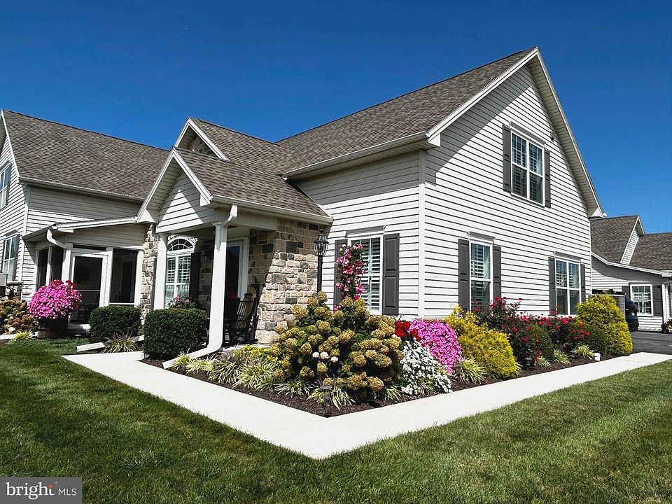 1st image of 140 Dolomite Dr