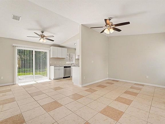 5th image of 1224 Oak Valley Dr