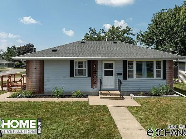 452 23rd St NW, Cedar Rapids, IA 52405