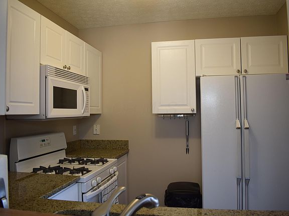 5th image of 7234 Donovan Dr