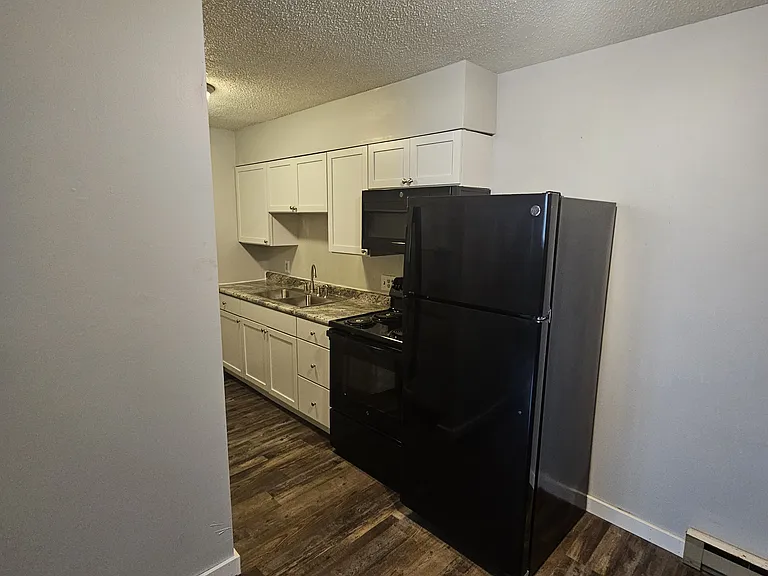 1160 Oakview Dr #6 — Photo 3
