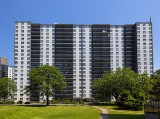 79 Thorncliffe Park Dr., Toronto, ON M4H 1L3