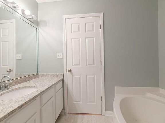 5th image of 3045 Maddie Ln
