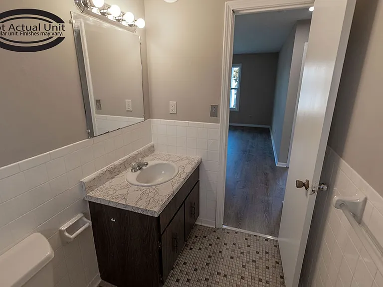 2932 Leeway Dr #D — Photo 18