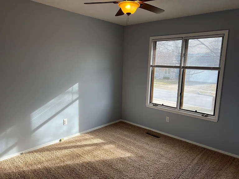3243 S Nettleton Ave — Photo 14