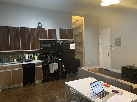 Rented by Rentopia | media 9