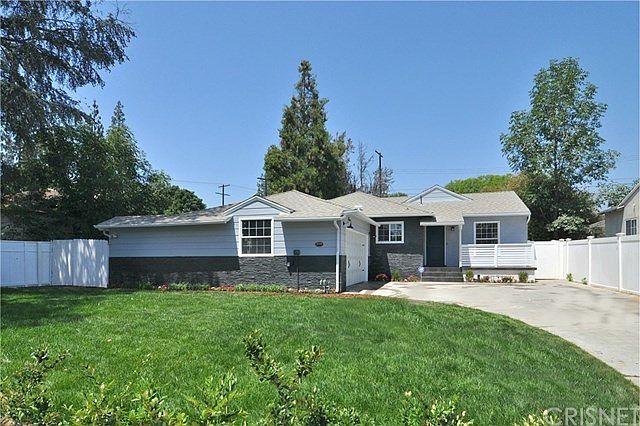1st image of 5339 Yolanda Ave