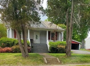 518 E Virginia Ave, Crewe, VA