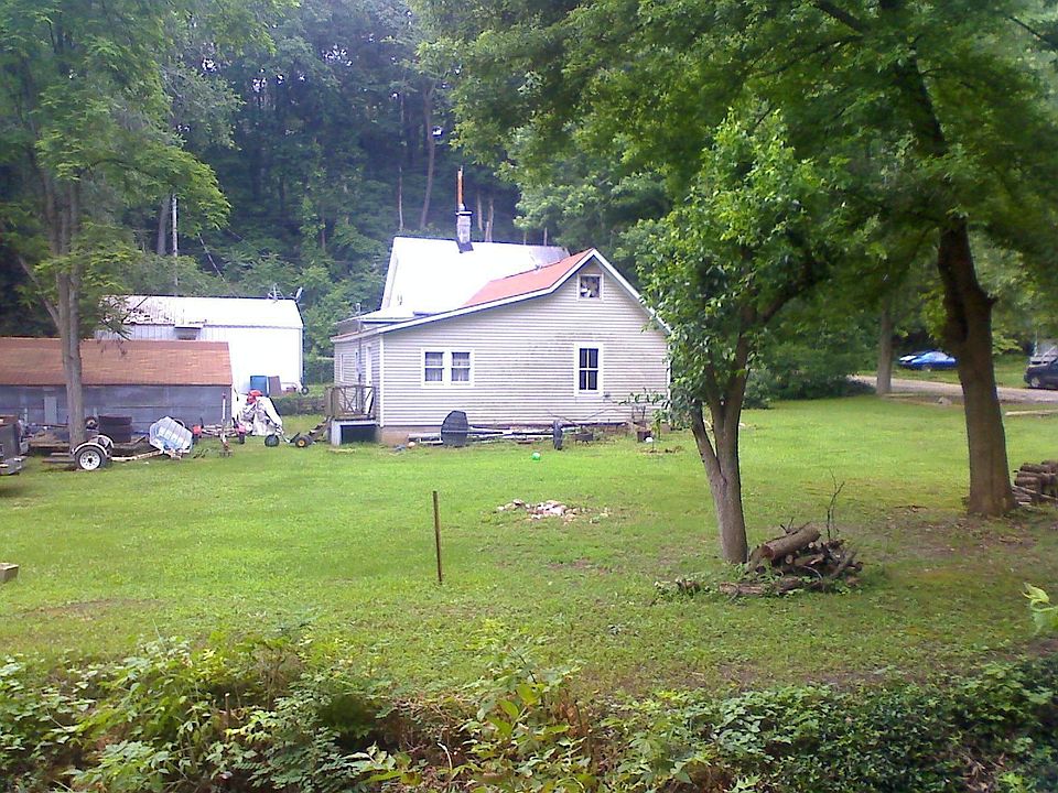 2nd image of 205 N Cedar St