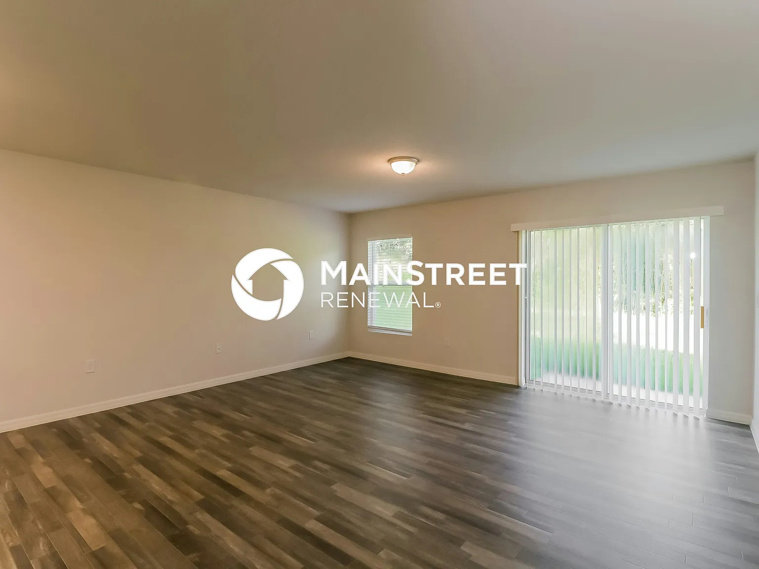 1445 Laurel Ave — Photo 3