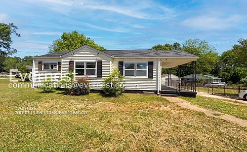 200 Woodward Dr Photo 1