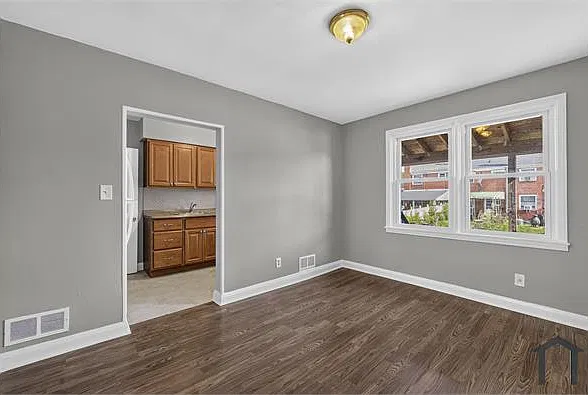 3 bed, 1152 sqft, $2,850 — Photo 4