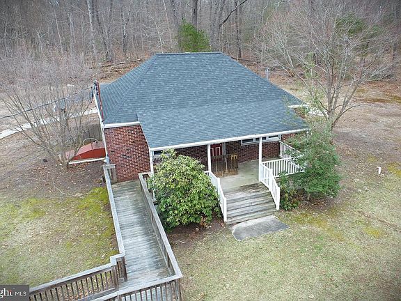 2nd image of 830 N Tuckahoe Rd