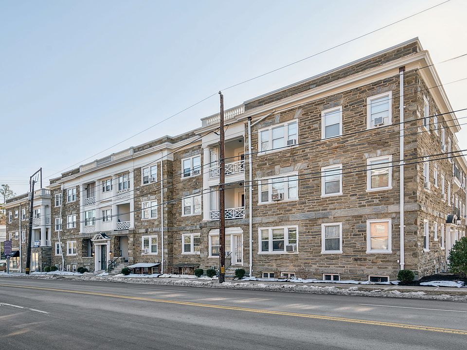 1st image of 10 Montgomery Ave #1B-1Ba