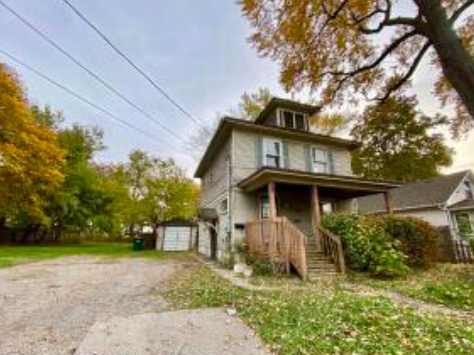 1st image of 1110 E Saginaw St
