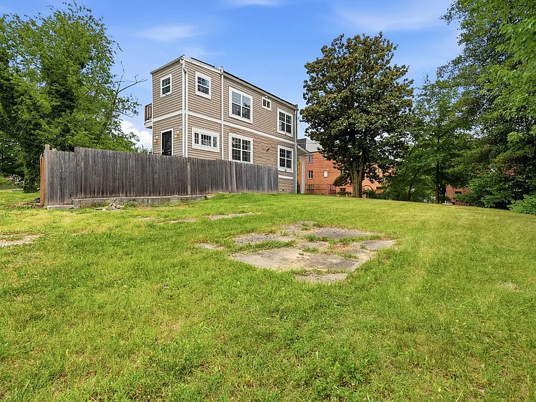 5818 Field Pl NE — Photo 40