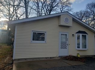 692 Woodside Ave, Vermilion, OH