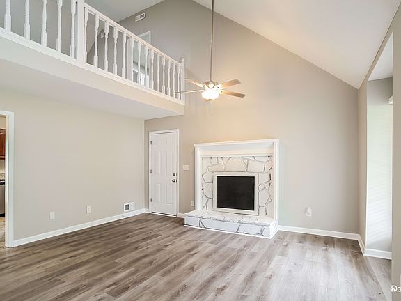 4th image of 255 Cristy Dr