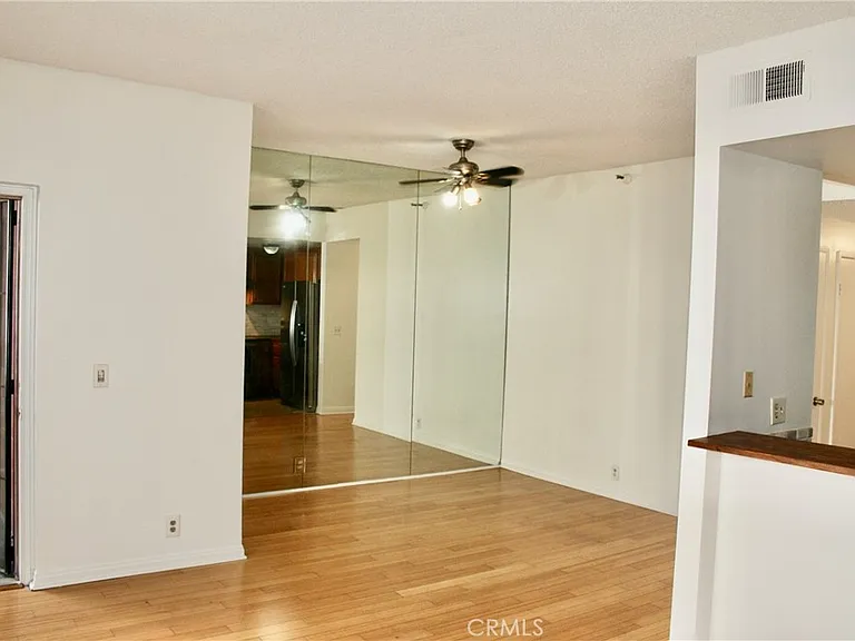 730 W 4th St #306 — Photo 30