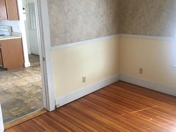 2nd image of 61 Ash St #1