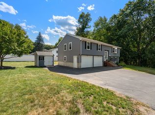32 Glen Ave, Burlington, MA 01803