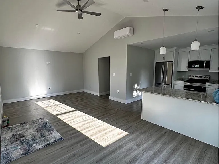 8 Brewer Rd #A — Photo 6