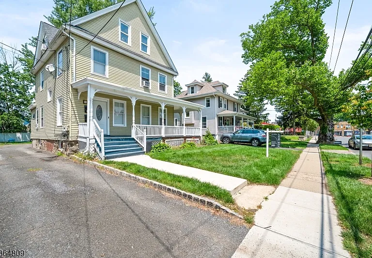 26 Hillside Ave — Photo 14