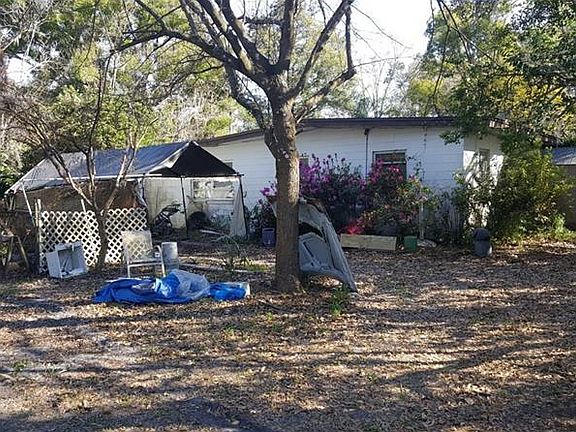 5th image of 15815 Vienna Dr