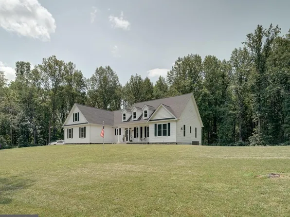 54 Poling Ln, Amissville, VA 20106