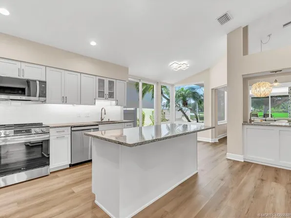13203 Harbour Ridge Blvd, Palm City, FL 34990