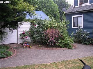 2nd image of 7325 SE Lincoln St
