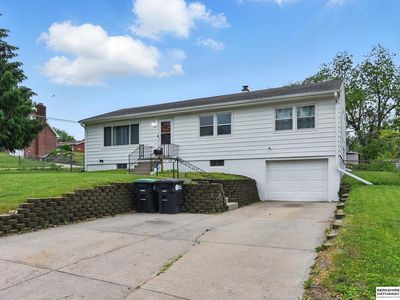 5302 N 49th St, Omaha, NE, 68104