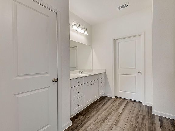 5th image of 10345 Burnfoot Ln