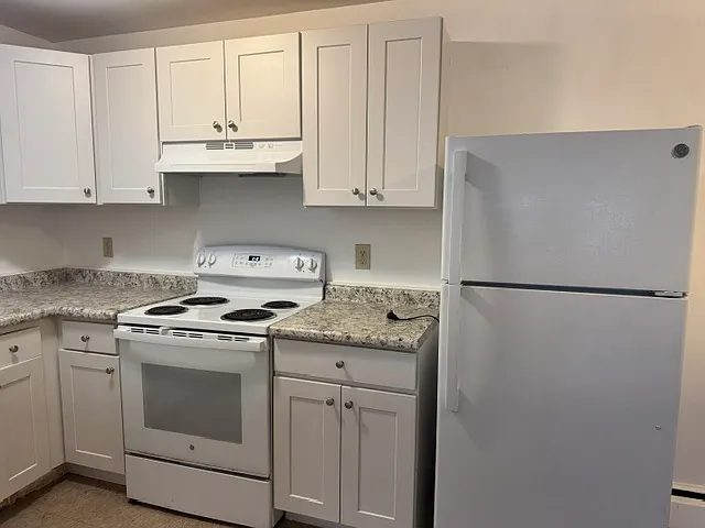 300 Main St #7 — Photo 4