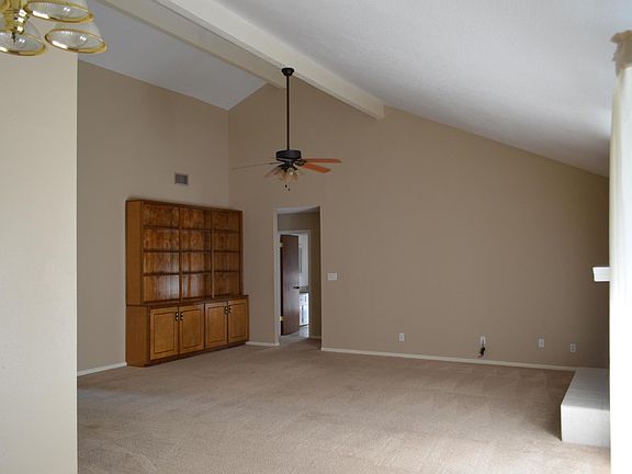 5th image of 1007 Taos Dr