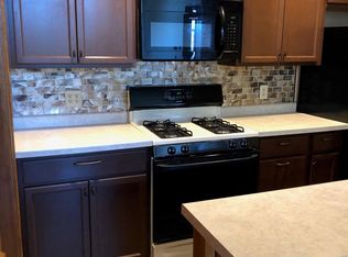 207 E Irving Ave APT 203, Oshkosh, WI 54901