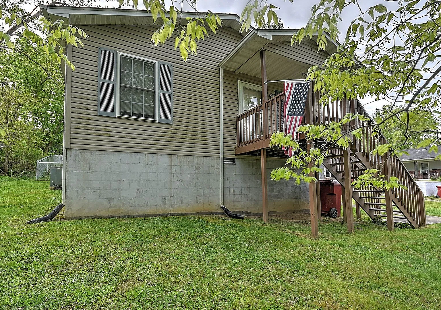 303 Moorland Drive, Johnson City, TN 37615 — Photo 3