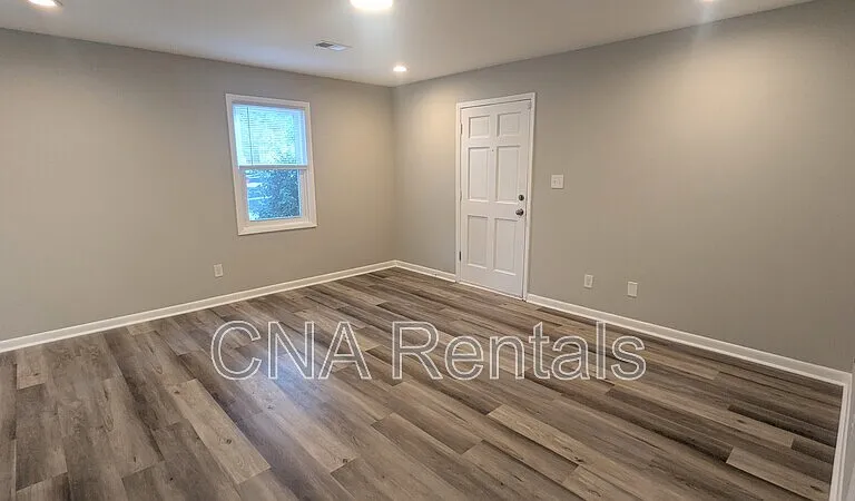 838 Wilson Cir — Photo 4