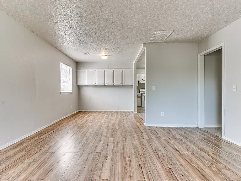8814 NE 13th St — Photo 21