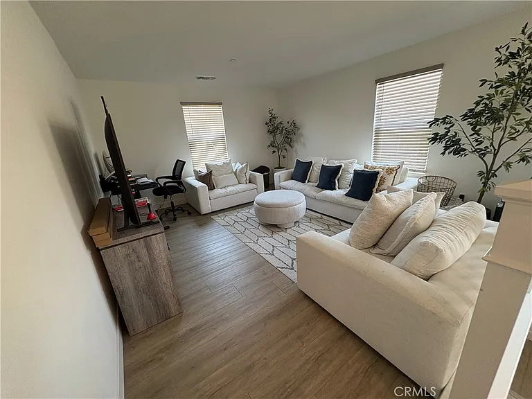 7664 Sweet Ranch Cir — Photo 16