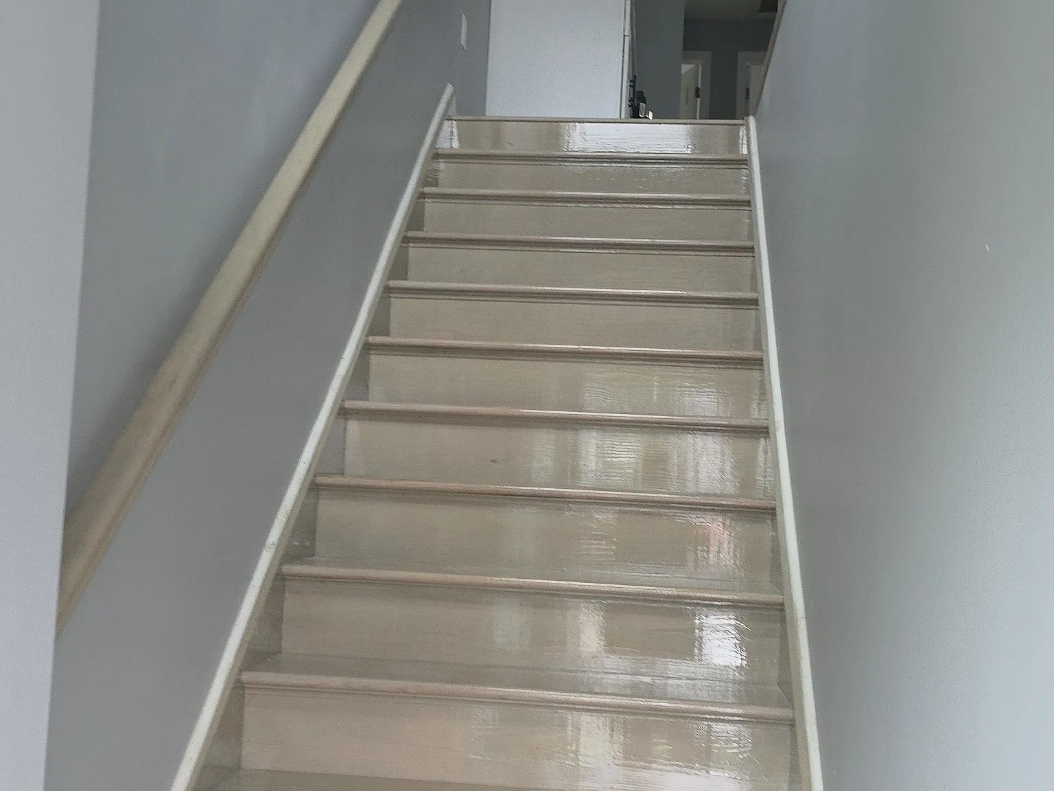 427 Howe Ave — Photo 4