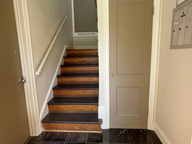 Spring Valley Apartments — Photo 7