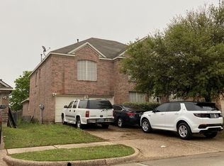 824 Mulberry Ln, Desoto, TX