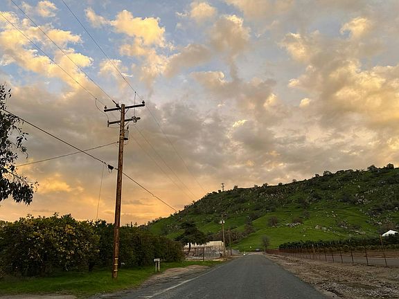 4th image of 23114 Carson Ave