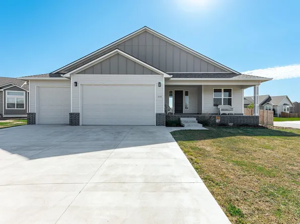 3134 E Fairchild Ct, Wichita, KS 67219
