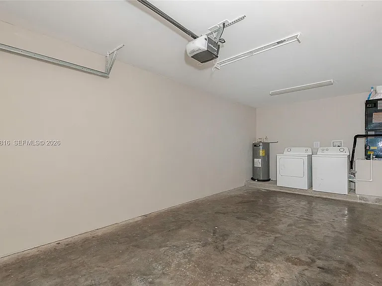 813 NW 3rd Ave #813 — Photo 19